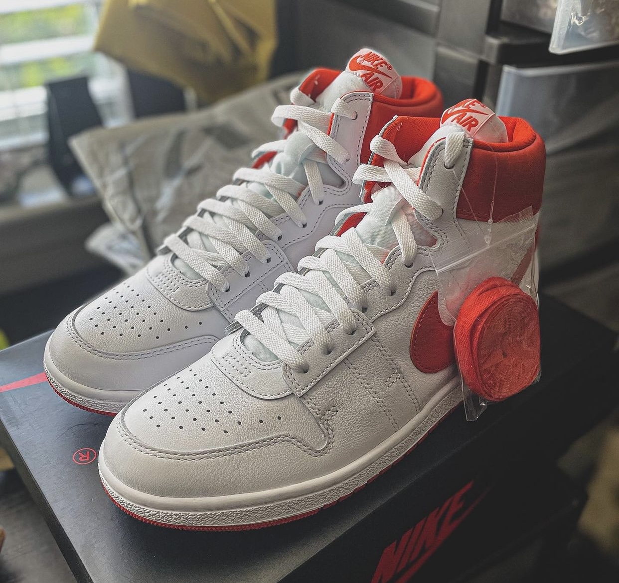 Nike-Air-Ship-Team-Orange-DX4976-181-Release-Date-8.jpg