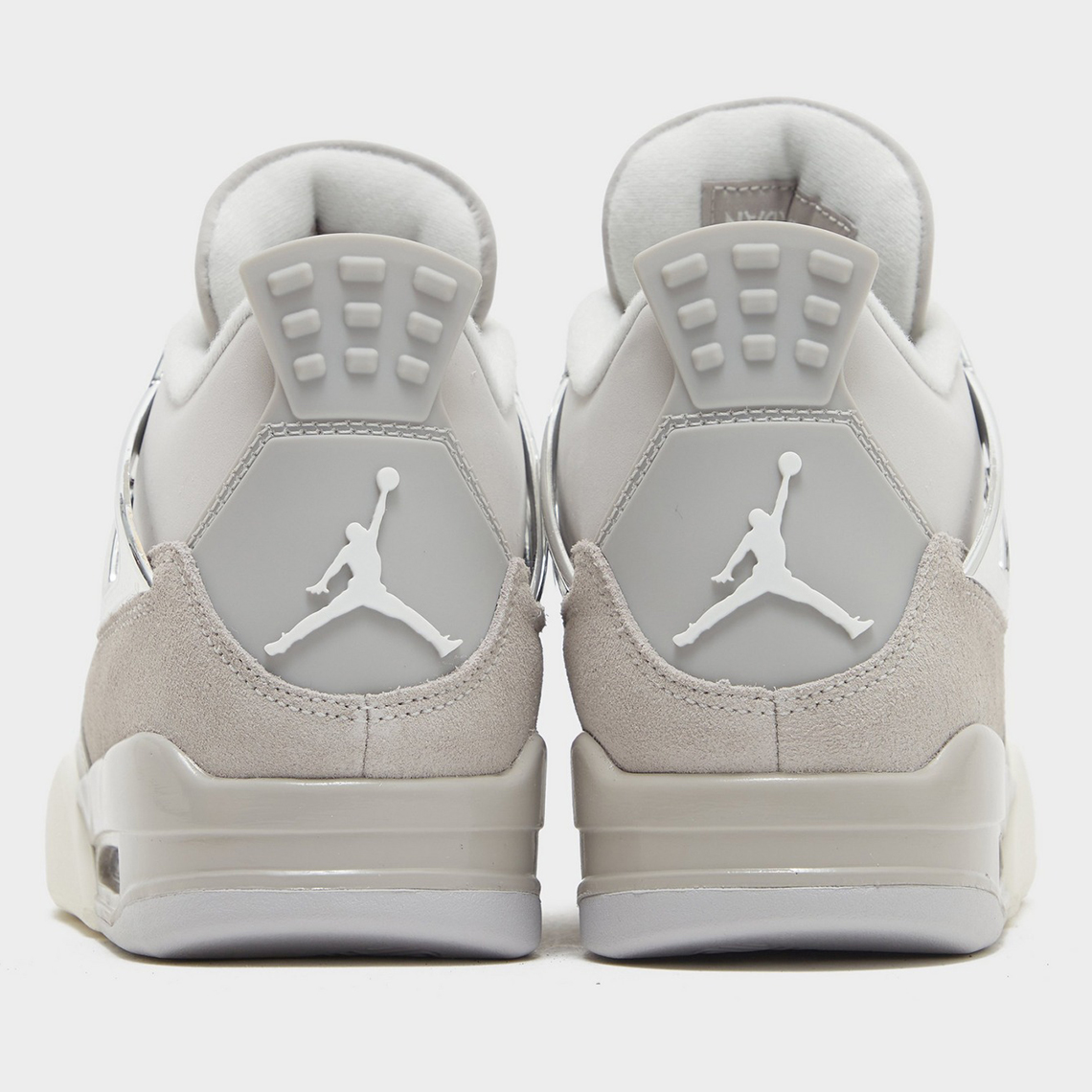 jordan-4-womens-frozen-moments-aq9129-001-release-date-4.jpg