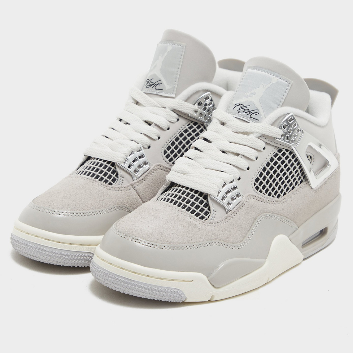 jordan-4-womens-frozen-moments-aq9129-001-release-date-8.jpg