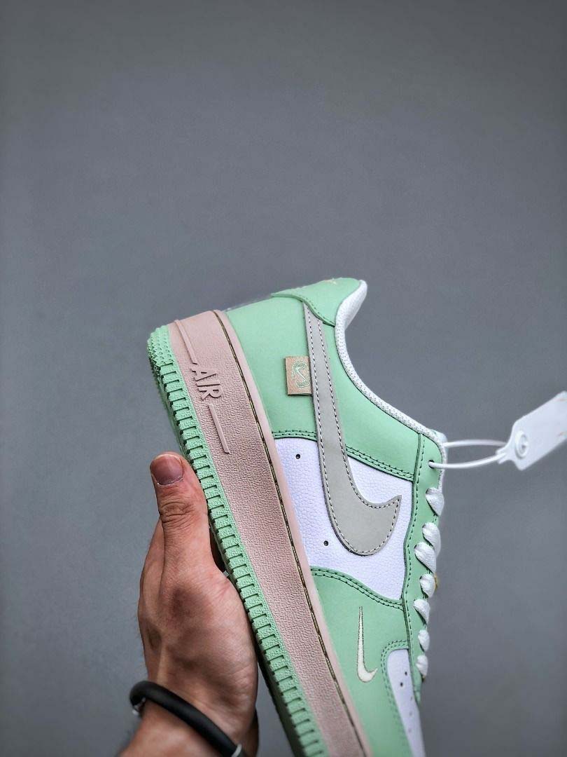 nike_air_force_107_low_green_a_1685449912_9e8fa694_progressive.jpeg